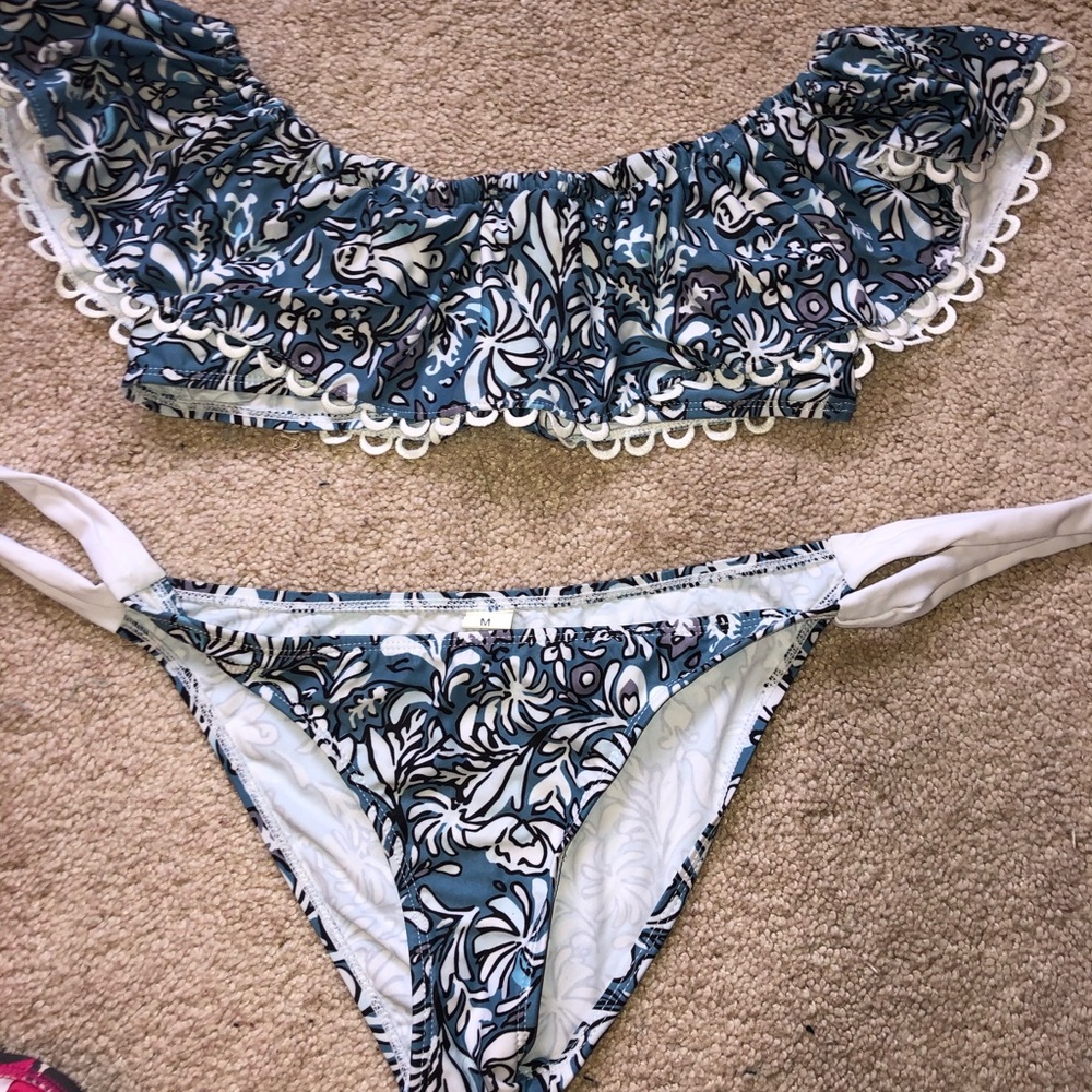 Two piece bikini set - Picture 2 of 3